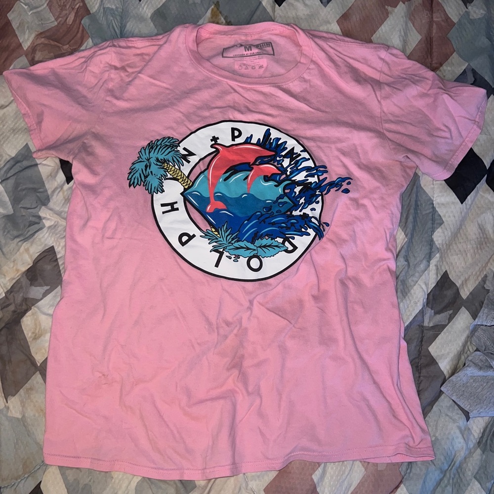 Women’s Pink Dolphin Tshirt size medium